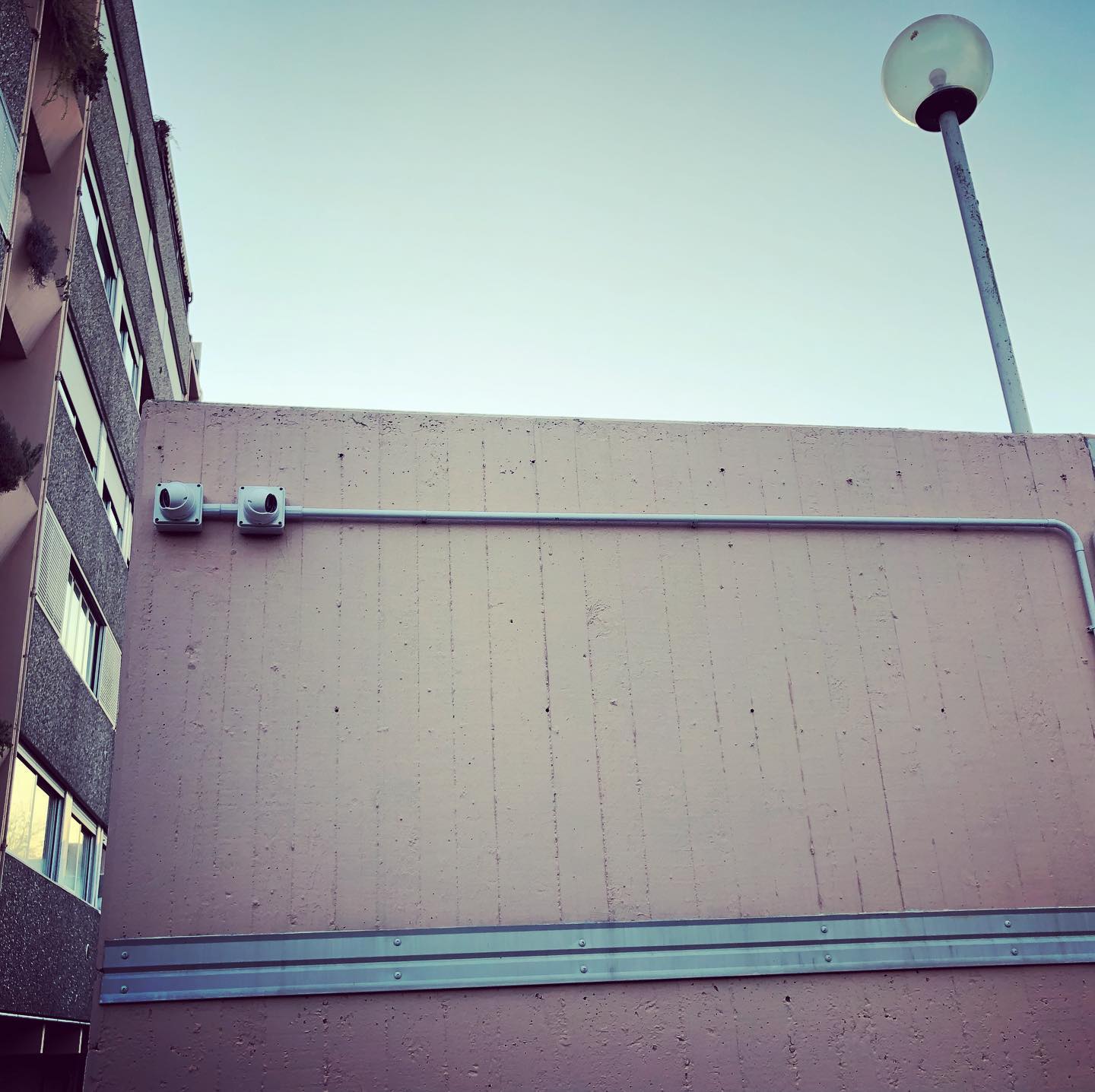 I muri hanno gli occhi #hikvision @hikvisionitaly @hikvision #sicurezzabologna #videosorveglianzabologna